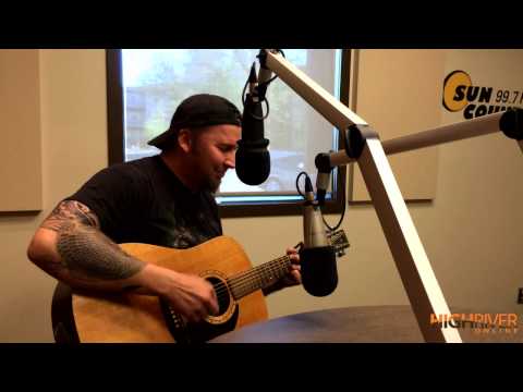 Shane Chisholm sings live at 99.7 Sun Country