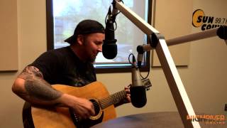 Shane Chisholm sings live at 99.7 Sun Country