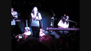 Amy Kuney &amp; Kate Voegele  - Appreciate Your Hands