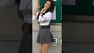 Download lagu jennie rosie' and jisoo tried lisa's cute dance oniki piki piki 😉😊 mp3 Download lagu jennie rosie' and jisoo tried lisa's cute dance oniki piki piki 😉😊 mp3