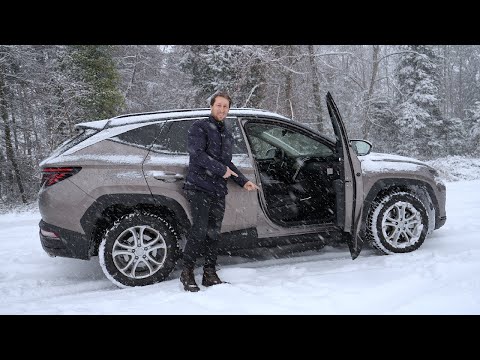 Hyundai Tucson 2022 Test Drive in Deep SNOW