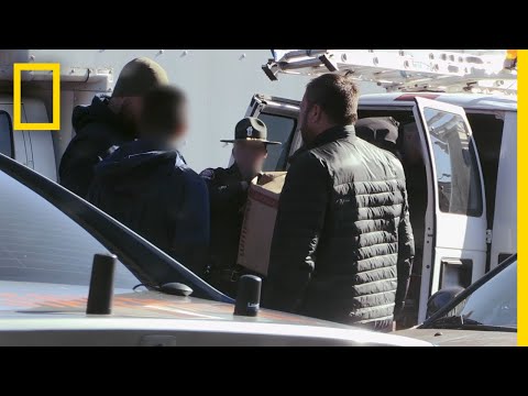 Parking Lot Drug Bust | To Catch a Smuggler