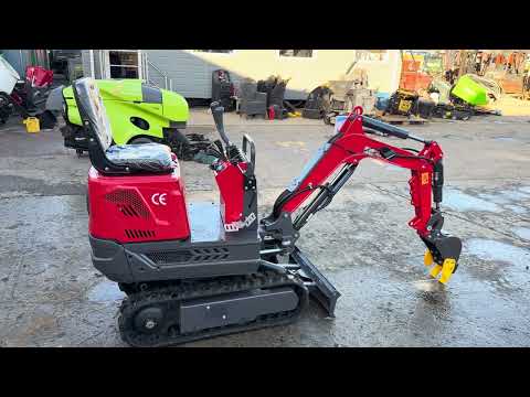 26 Diggo micro digger 690mm wide side swing boom - Image 2