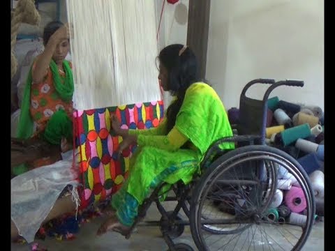 হস্তশিল্পের কাজ শিখে শতাধিক প্রতিবন্ধী নারীর ভাগ্য বদল