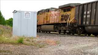 preview picture of video 'Union Pacific AC44CWCTE 5887 and empty coal train northwest from Atchison, Kansas'
