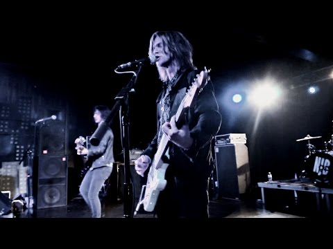 Halden Vang ~ Need to Know (Live)