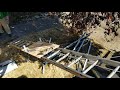 Easy and Cheap Way to Lift Material Up To the Roof Without Forklift. DIY Pulley Method