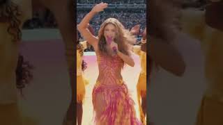 @Shakira and @BurnaBoy performing Dai Dai for the FIFA World Cup final ⚽️