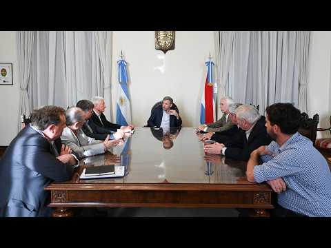 Frigerio recibió a representantes de CRA y Farer para analizar la situación de los caminos rurales