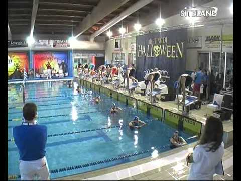 Serie 1 dei 100 Farfalla Juniores Femmine - Meeting di Halloween 2013 9 Trofeo citta' di Rosa'