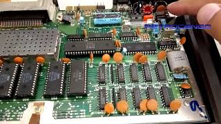 Commodore PLUS/4 + 4 Commodore PLUS 4