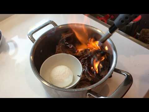 Smoking homemade goat's cheese on onion peel