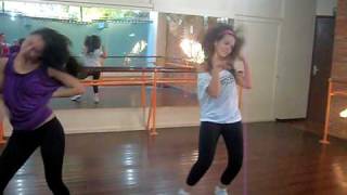 Mal Poli - By: Yelle