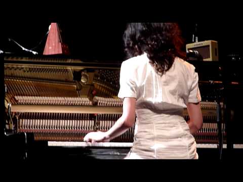 PJ harvey Camp Bestival 2009 The Mountain