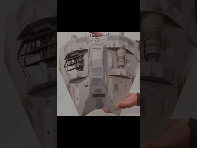 Vídeo relacionado con Bizak Star Wars Deluxe Snowspeeder 13 cm, e Incluye 1 Figura (62610023)