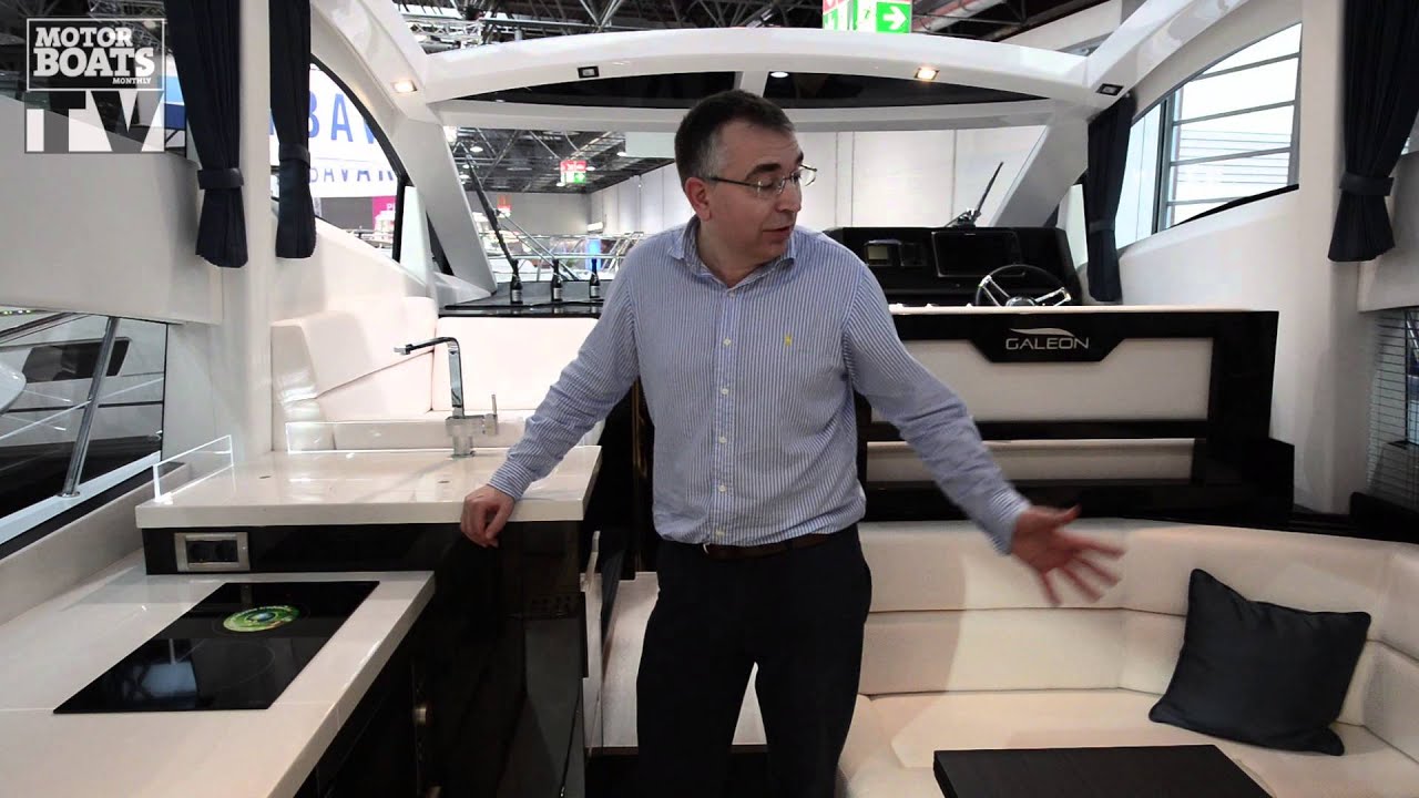 Galeon 430 Skydeck at Boot Dusseldorf