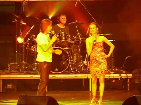 Megakoncert - Fontána Pre Zuzanu Live - ČEZ Aréna Ostrava - Pomník Šibnutým