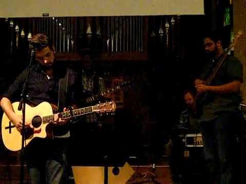 Tiago e André Arrais "17 de Janeiro" [January 17th] (Live)