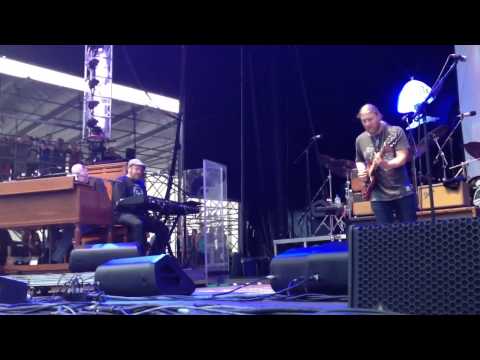 Pete Levin sits in with the Allman Brothers at Mountain Jam