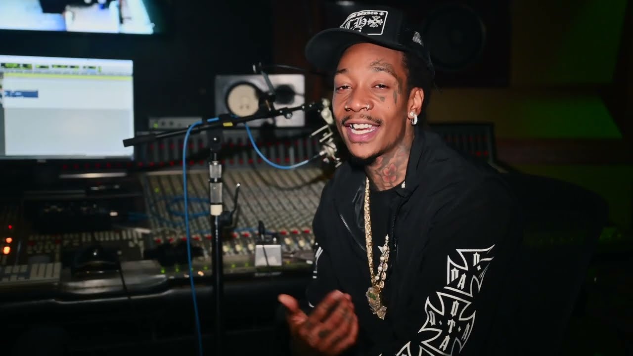 Wiz Khalifa - Cartoons Freestyle / What's Hannin [Official Music Video]