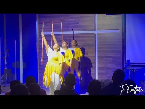 Cómo un Estruendo - Danza Cristiana @CitaconelPadre @ChanelNovas