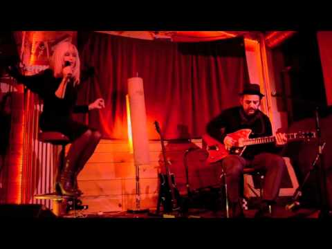 «house the fish» am 4.11.2011 im helsinki zürich