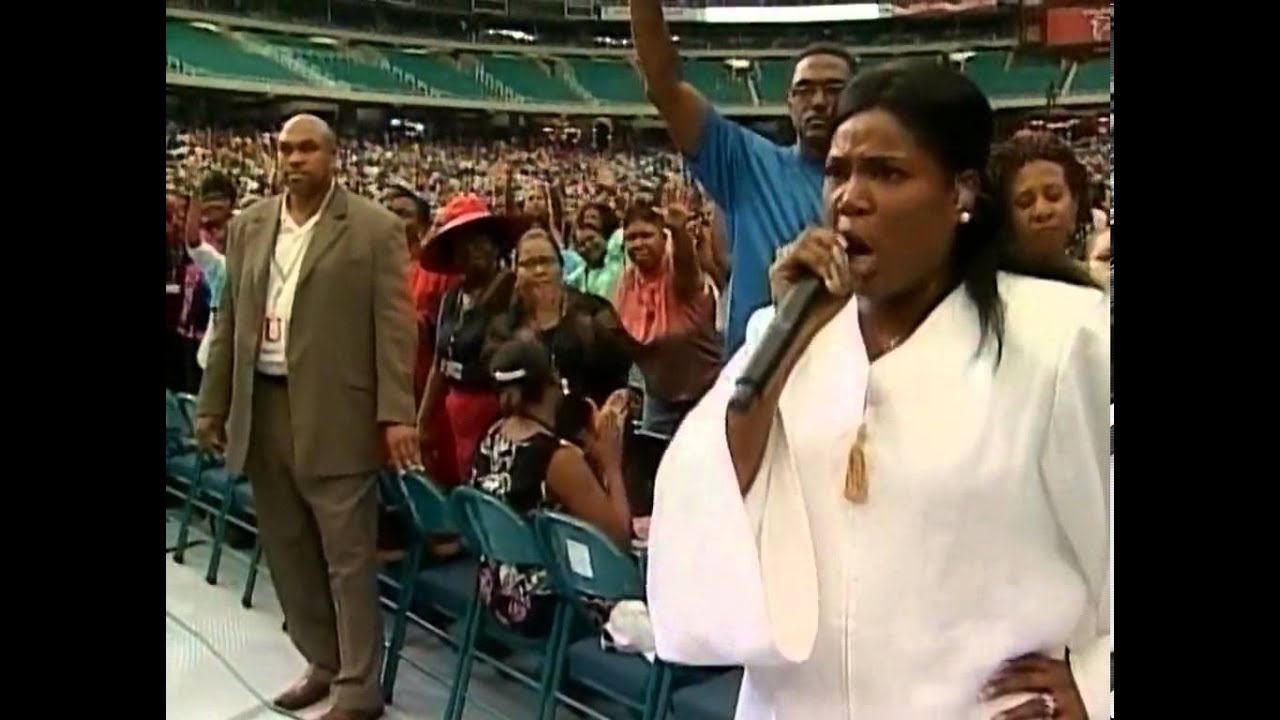 Prophetess Juanita Bynum The Power Of The Glory Cloud 2006 1