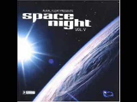 Aural Float - Freefloat ( Earth Views / Space Night)