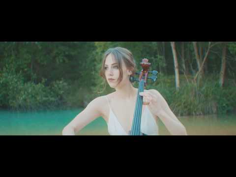 Ocean Eyes - Billie Eilish // Cover by Isabella Dembinska (Music Video)