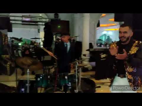 Gracias a Checo Barbosa por permitirme tocar con tu norteño banda.🎼🪕🎤Instagram: checobarbosa_u✨