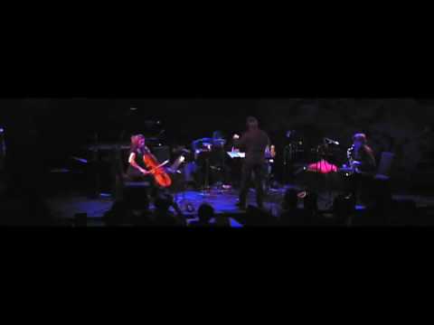 Lorenzo Tomio: Giorni smègi e lombidiosi (LIve from MATA Festival 2010)