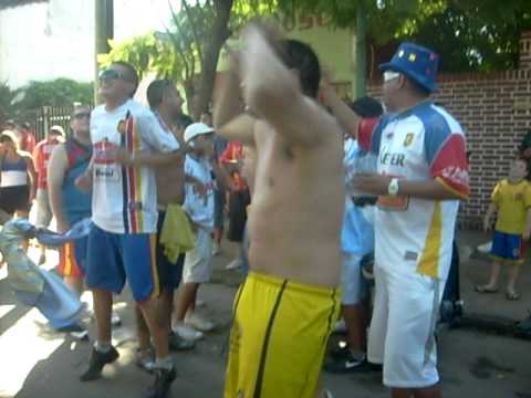 "cole1  defe0    1.3.2010" Barra: La Banda del Tricolor &bull; Club: Colegiales &bull; País: Argentina