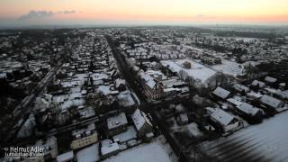 preview picture of video 'Kurzer Abendflug bei Sonnenuntergang und Schnee Scherlebeck/Ried Winter 2014'