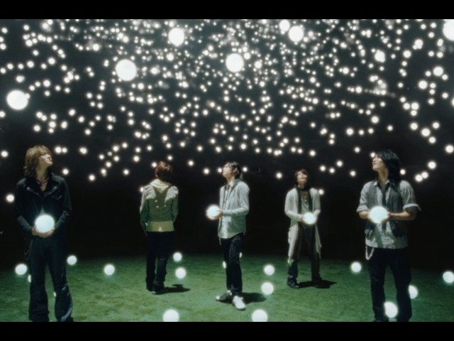 RUNIDRE特別番組に家族&親交のある芸人が登場!話題のモキュメンタリー&2000年代ファッションの真相に迫るデビュー直後からEP&MV公開、初のファンミーティングも開催 8 YouTubeサムネイル