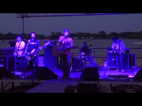 Gunnar & the Grizzly Boys Quake 2015