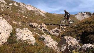 preview picture of video 'Mountain Biking - Tignes, France 2011'