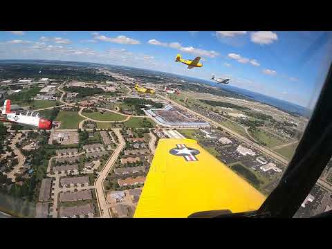 Oshkosh 2022 T-34 Big One Sneak Pass