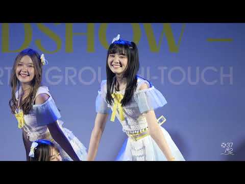 BNK48 Yoghurt - Hashire! Penguin @ BNK48 Sayonara Crawl Roadshow [Fancam 4K 60p] 220717