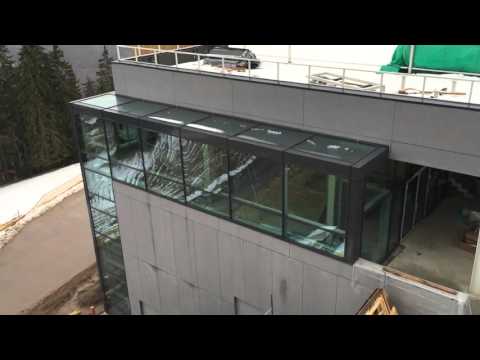 中1から海外留学:LASの新体育館【スイス留学.com】