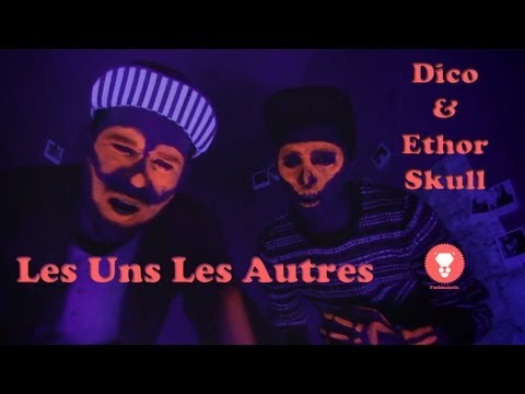 Video thumbnail for Les uns les autres
