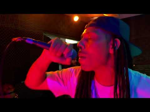 Nash Boogie - Hustla | Live In Studio A