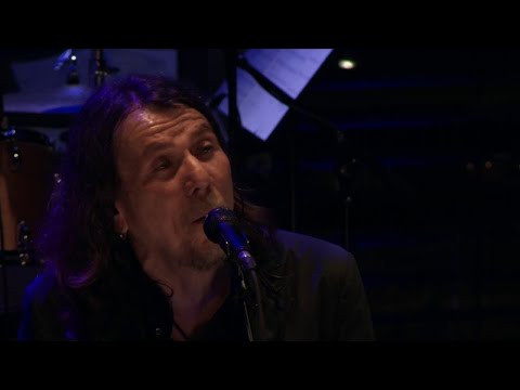 Lenine & Martin Fondse Orchestra - 15. O Silêncio das Estrelas (DVD The Bridge)