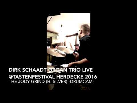 The Jody Grind (H. Silver) Dirk Schaadt Organ Trio feat. Phillipp Brämswig (guit.)