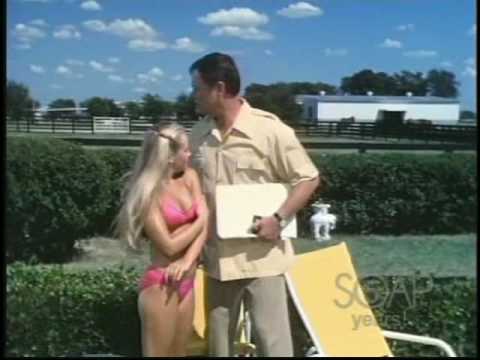 Las escenas más eróticas de las series de los 70 y 80 | ICON | EL PAÍS