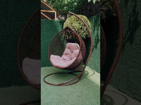 Гойдалки з ротангу від фабрики Українські Конструкції. Крісло кокон Глорія 