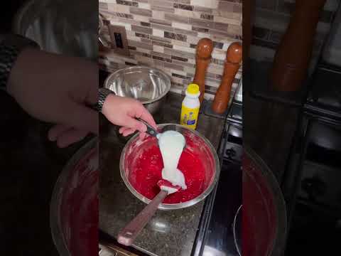 Red Velvet Cake. Happy Mothers Day #happymothersday