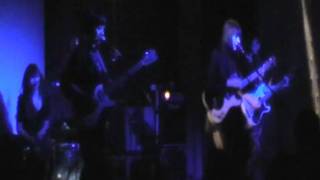 Dum Dum Girls - Wrong feels right - Live @ Salumeria della musica - Milano - 20-04-2011