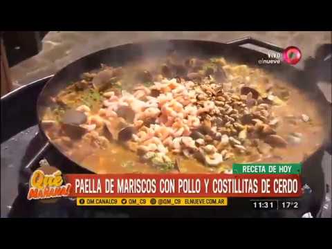 Receta de paella de mariscos con pollo y costillitas de cerda