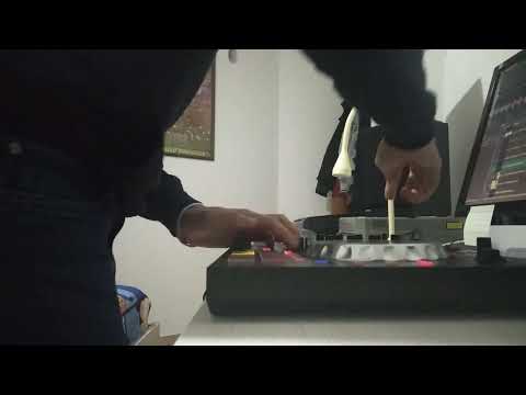 Quick Mix - Easy vs One More Time vs Rise (Hardwell Mashup) & Run Wild (Hardwell ft. Jake Reese)