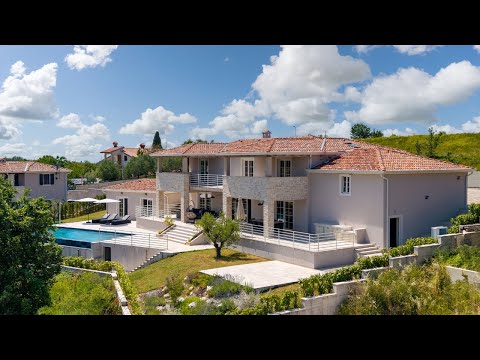 Spacious residence with pool and scenic nature views in the heart of Istria